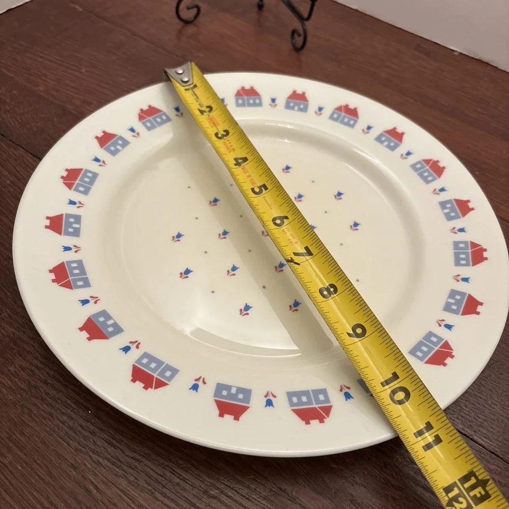 Arcopal France Village Dinner Plate Red Blue House Folk Art Tempered Glass10.75